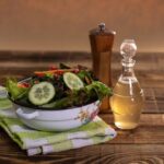 Kombucha e insalata verde primaverile